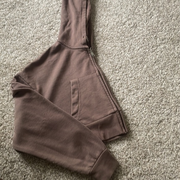 Garage | Cocoon Zippy Hoodie | Cropped Zip Up - Picture 17 of 17